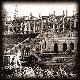 Разрушенный Большой дворец и каскад со скульптурой «Самсон». Фото из немецкого журнала «Ostland». Август 1943 года